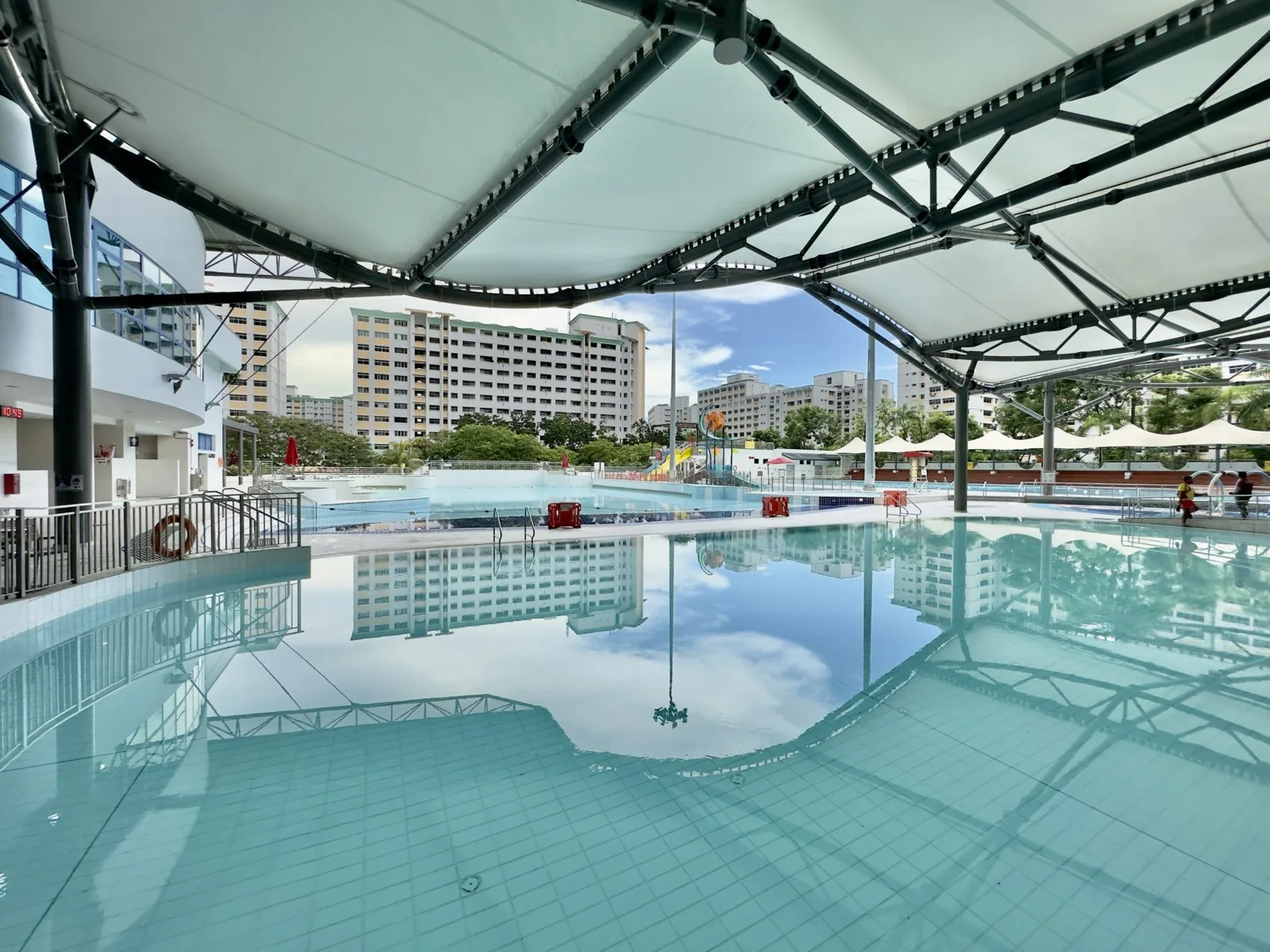 Sheltered teaching pool at Choa Chu Kang Swimming Complex